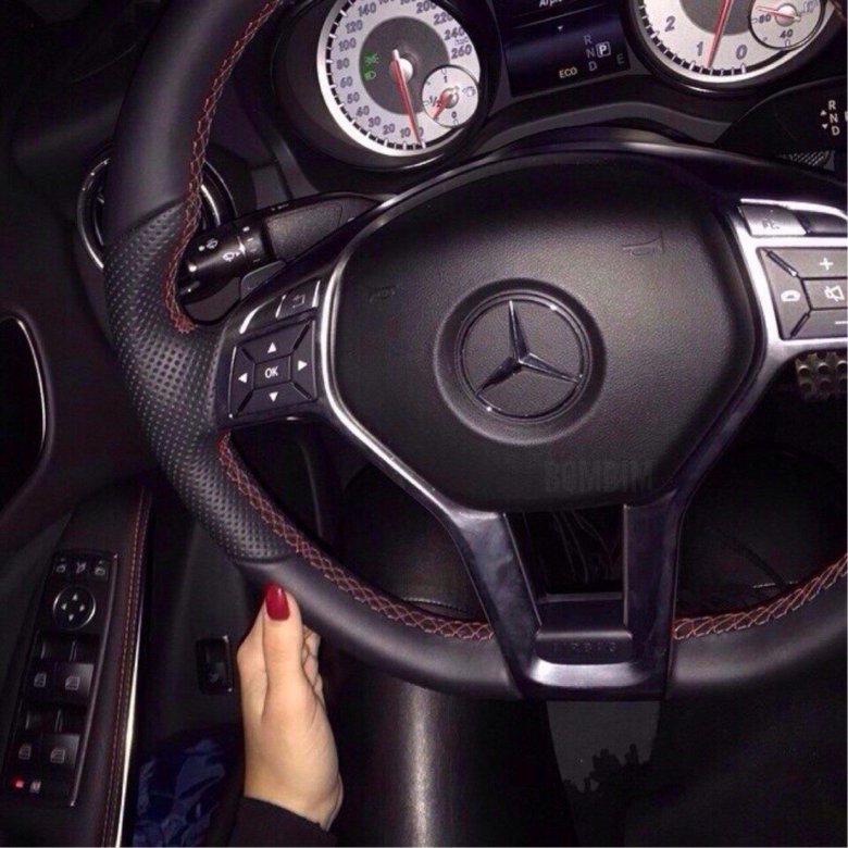 Руль Mercedes 2022