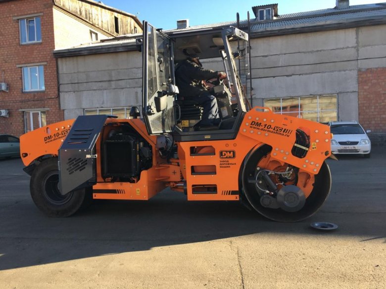 Каток дм 10 VC