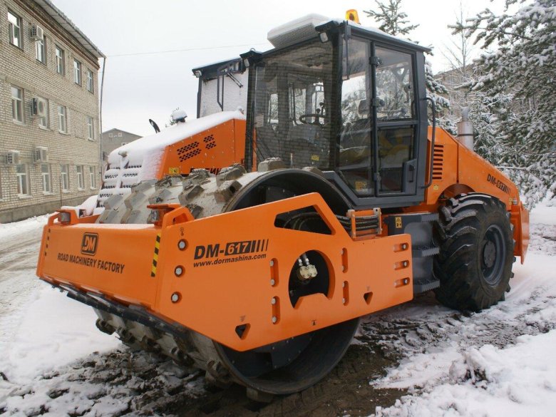Каток грунтовый DM-617