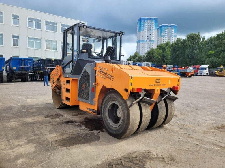 Каток дорожный прицепной вибрационный DM-08