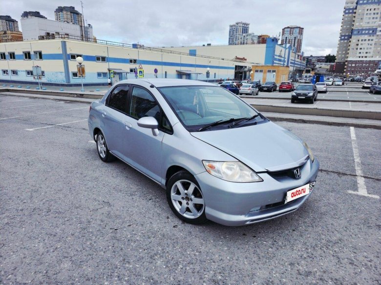 Honda fit i