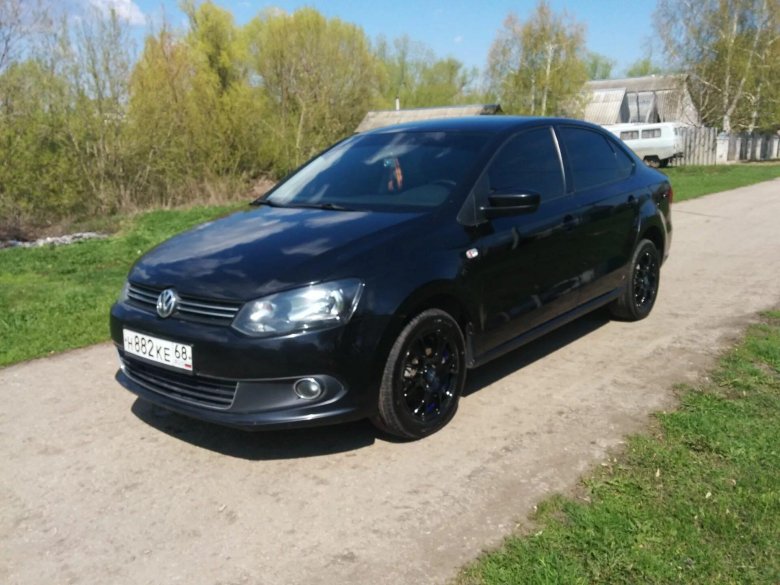 Фольксваген поло седан черный