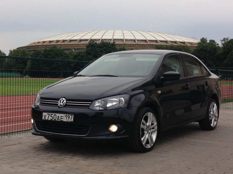 Volkswagen Polo sedan 2010 черный