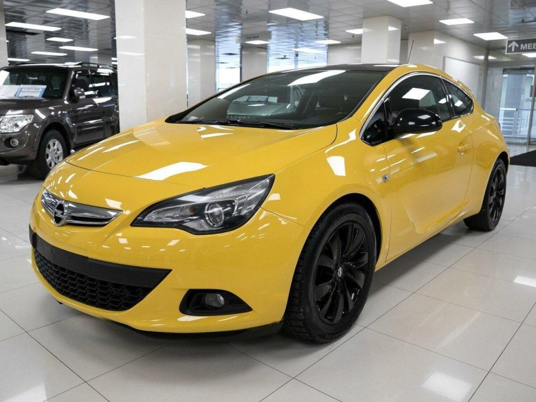 Опель Astra GTC 2014