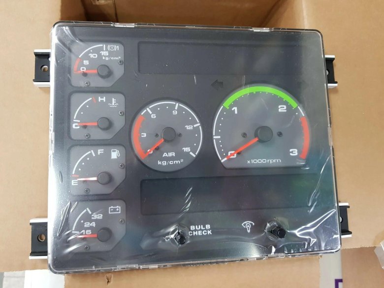 Приборная панель на Daewoo Novus