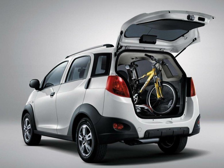 Машина Chery indis