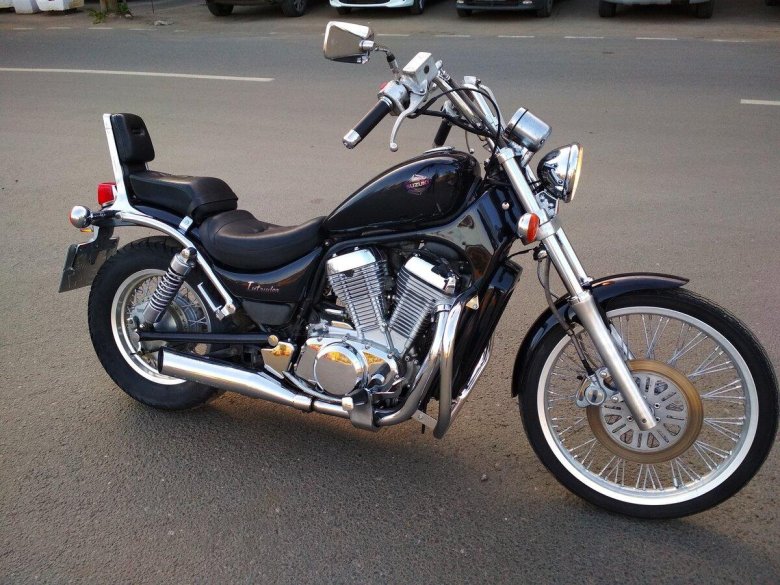 Сузуки интрудер vs 400