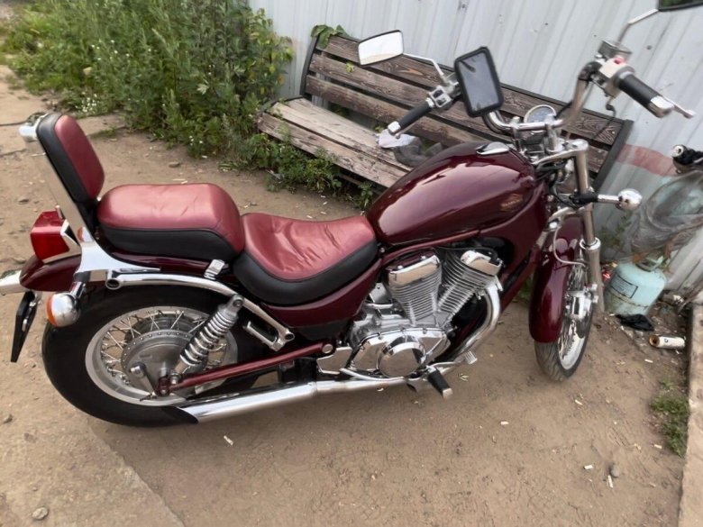 Suzuki Intruder vs 400