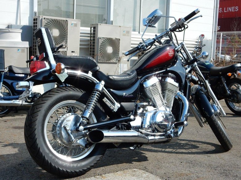 Сузуки интрудер 400