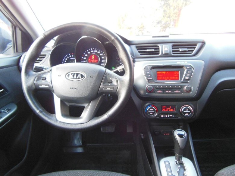 Киа Рио 2013 хэтчбек 1.4 механика