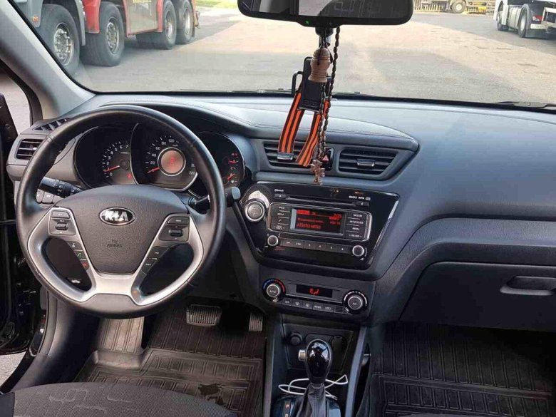 Киа Рио 3 салон