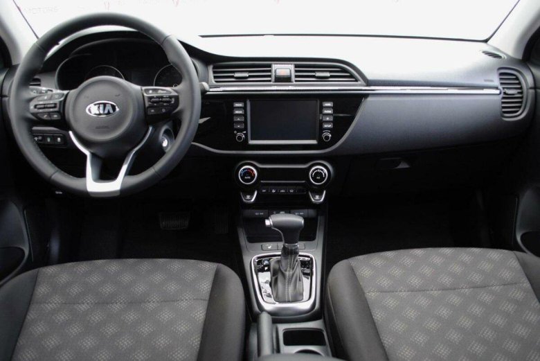 Kia Rio 4 салон