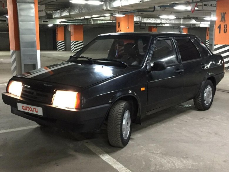 ВАЗ 21099 черная