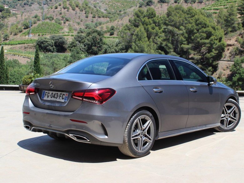 Mercedes a180 седан