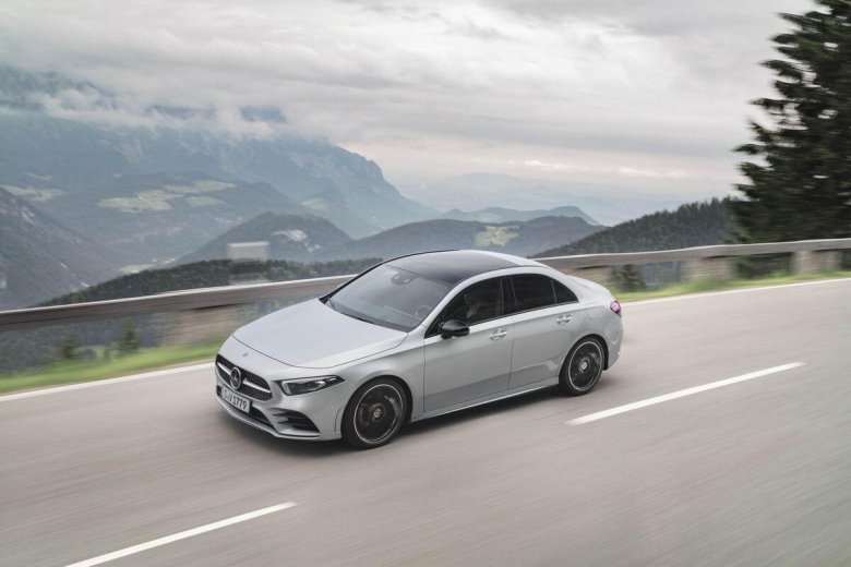 Mercedes a class 2021 седан
