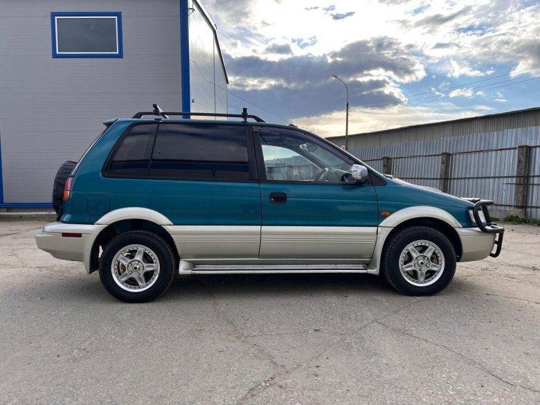 Mitsubishi space runner 1991 1999