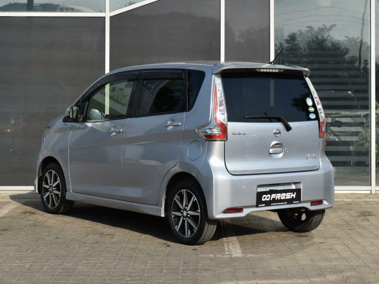 Honda life v рестайлинг