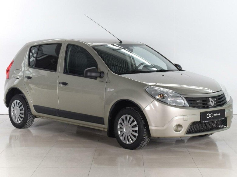 Рено Сандеро 2013г