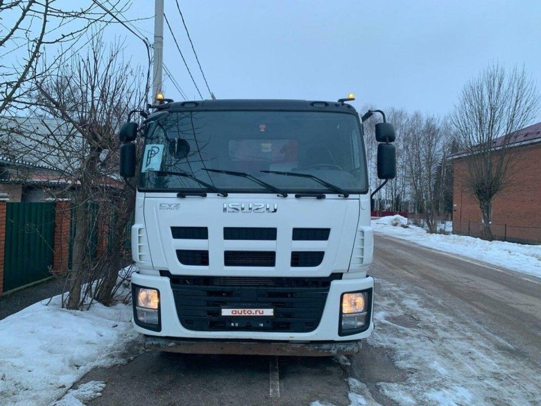 Исузу самосвал