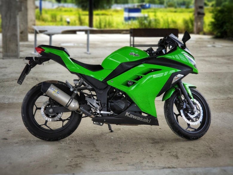 Kawasaki ninja 300