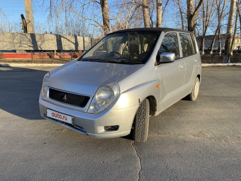 Митсубиси Дион 2000