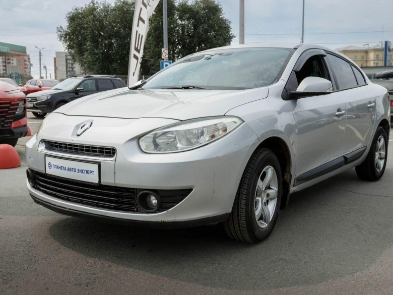 Renault fluence i рестайлинг