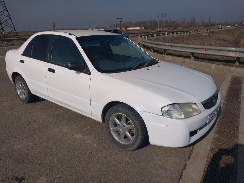 Mazda familia viii (bj)