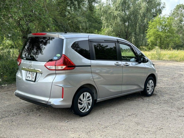 Toyota alphard ii