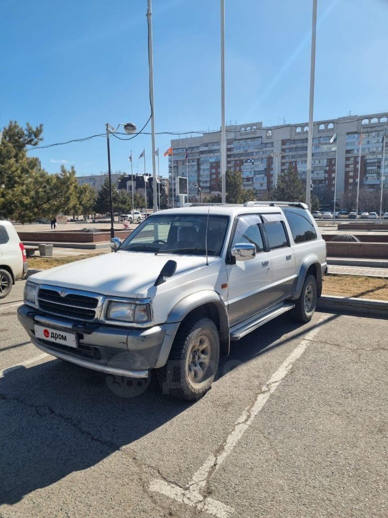 Mitsubishi Montero 1995