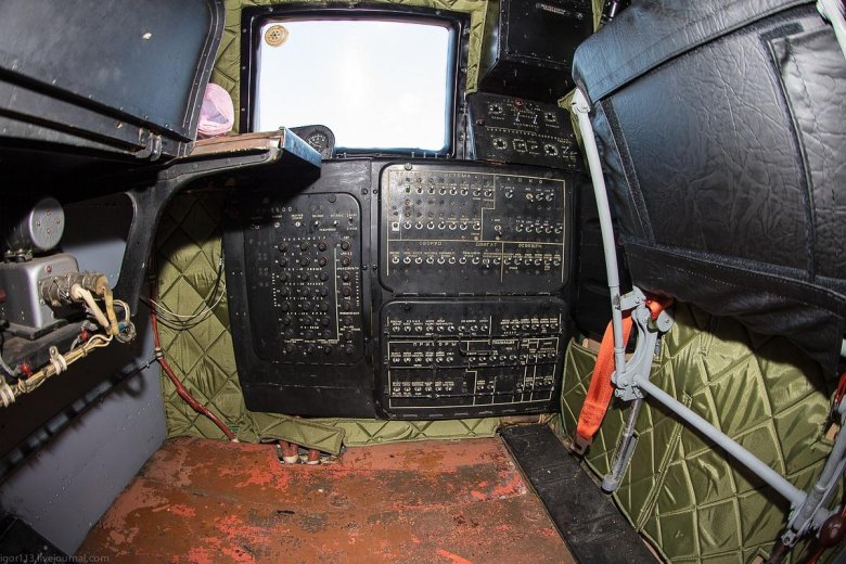 Кабина ил-14