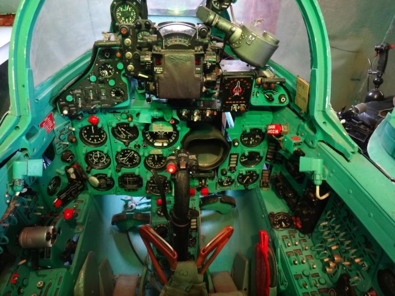 Миг 21 кабина