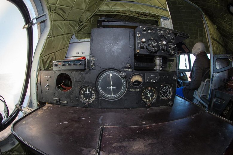 Кабина ил-14