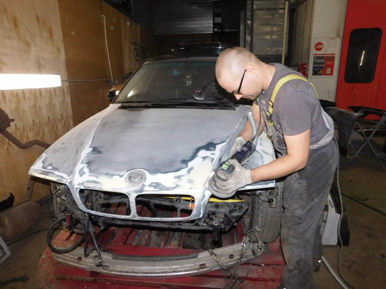 Рихтовка капота