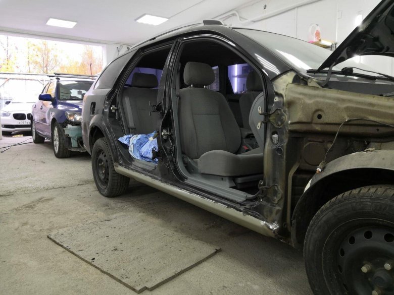 Внутри автомобиля