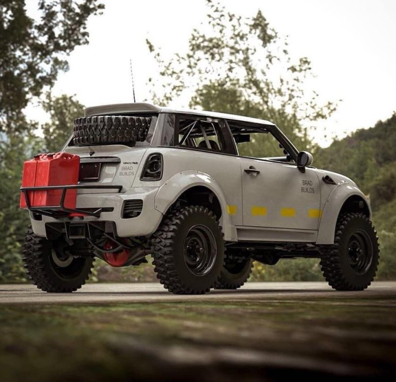 Мини Купер 4х4 внедорожный