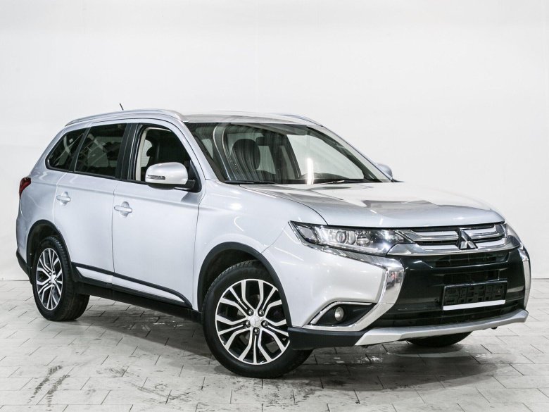 Митсубиси Аутлендер 2015