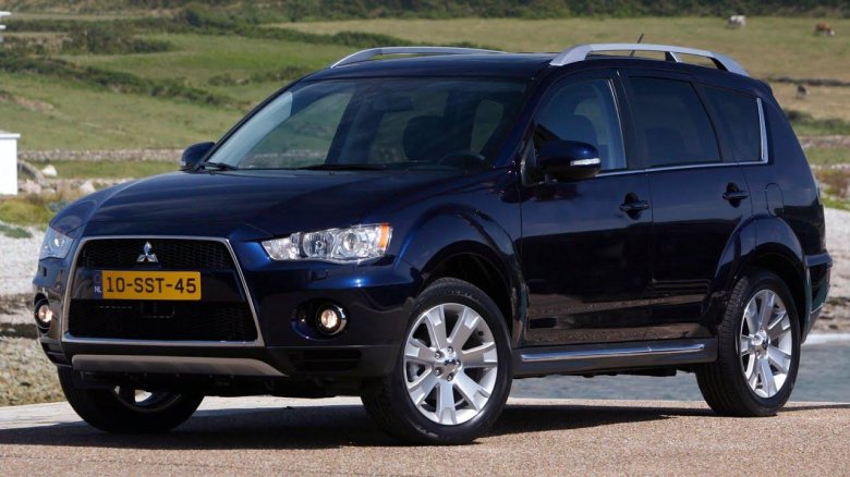Mitsubishi Outlander XL 2010
