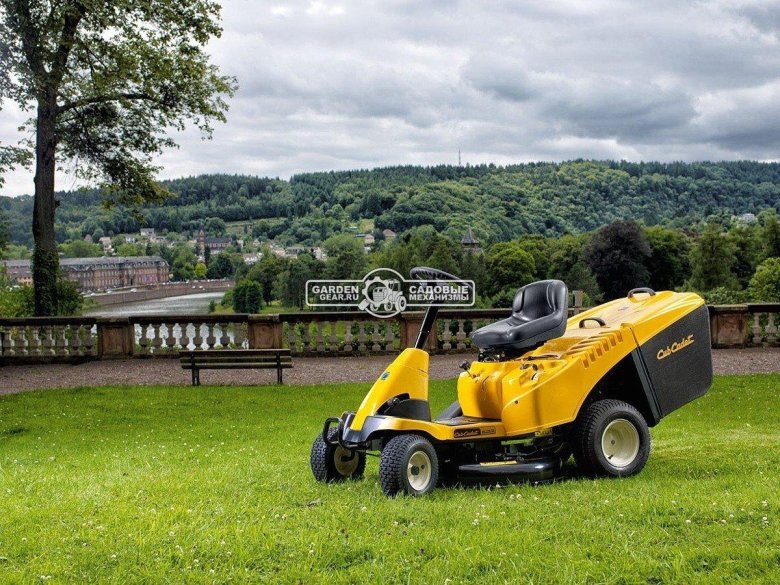 Садовый трактор Cub Cadet