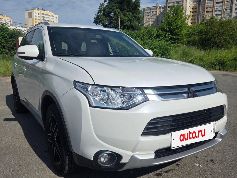 Mitsubishi outlander iii