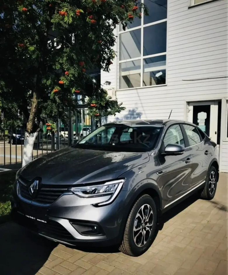 Renault Arkana серая