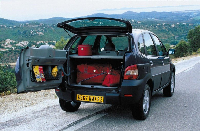 Внутри автомобиля