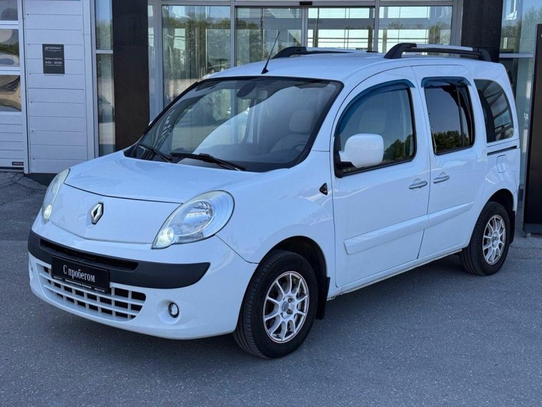 Внутри автомобиля