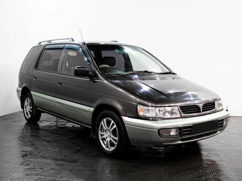 Mitsubishi space wagon ii