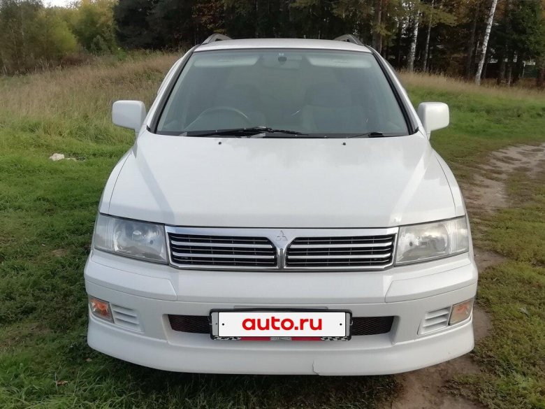 Mitsubishi chariot iii