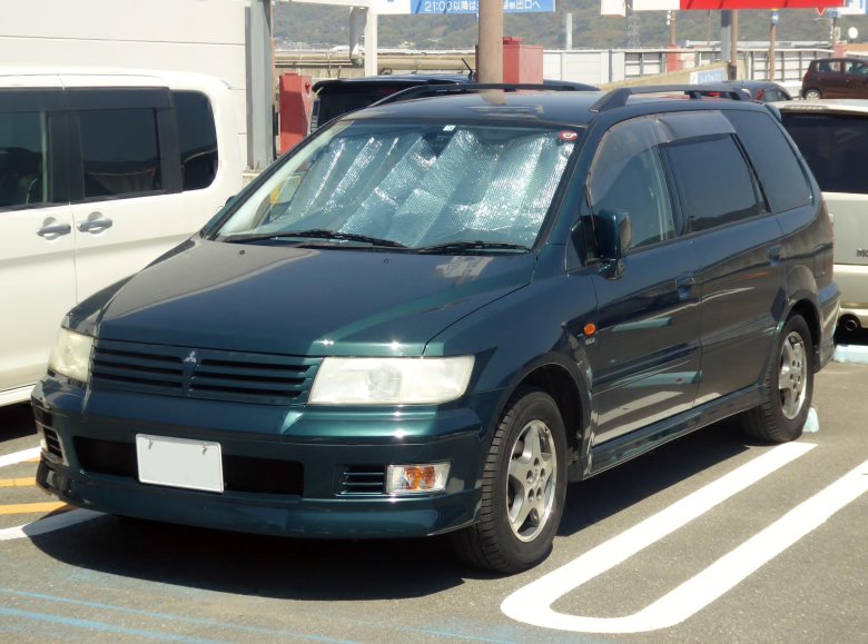Mitsubishi Chariot Grandis