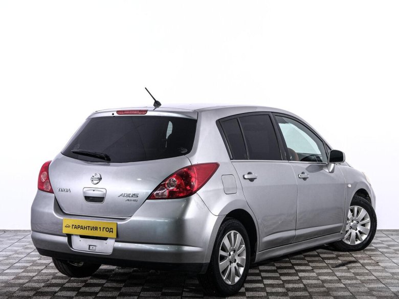 Внутри автомобиля