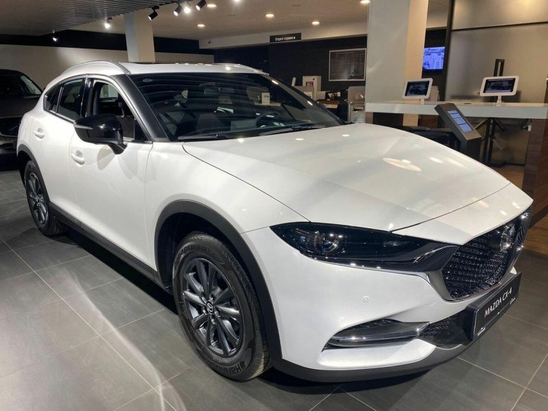 Mazda cx4 2022 салон