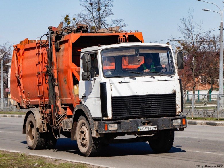 Мусоровоз МАЗ 5337