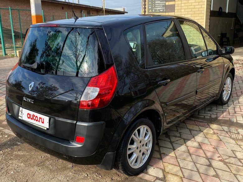 Внутри автомобиля