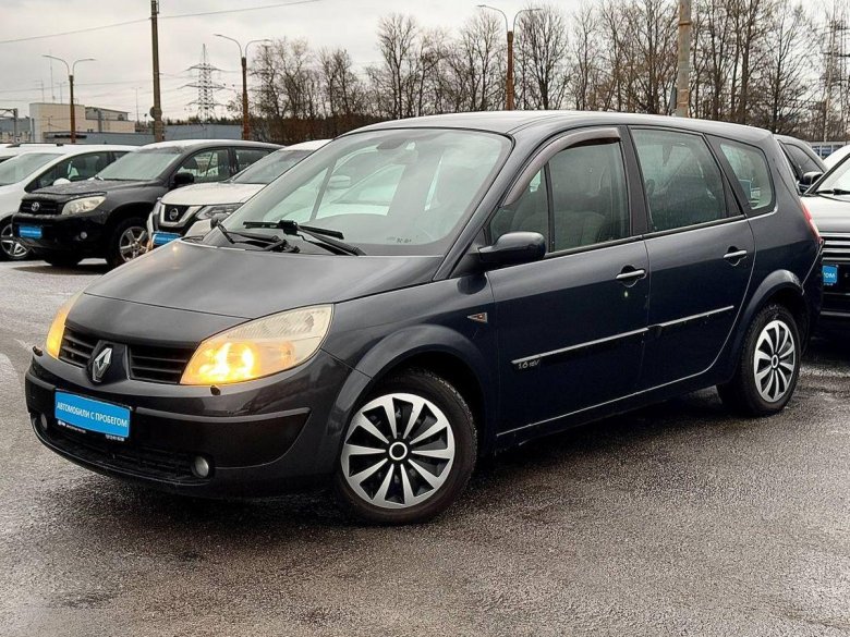 Внутри автомобиля